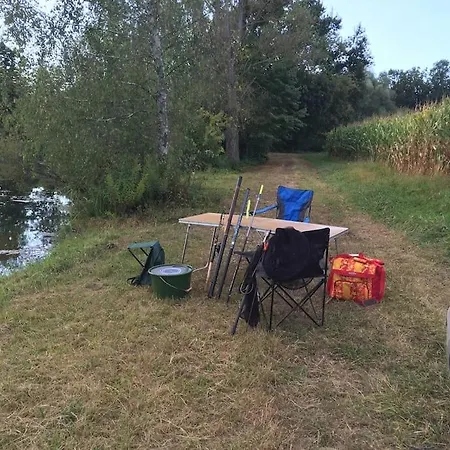 Privat Apartment- Near Strasbourg, Baden Baden 라이나우